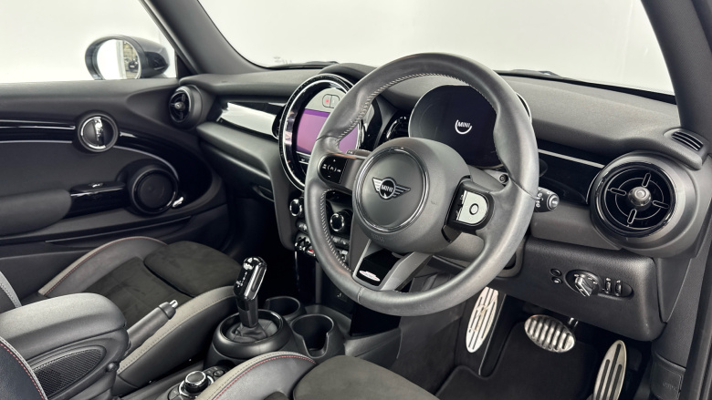 MINI Hatchback 1.5 Cooper Sport 3dr Auto Petrol Hatchback